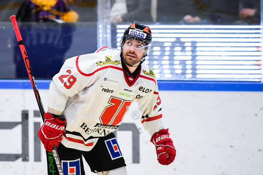 Örebros Ludvig Rensfeldt jublar