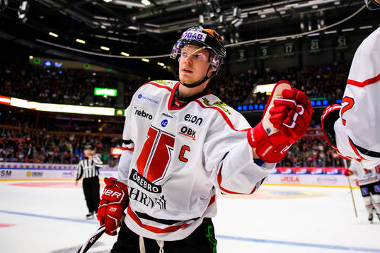 Örebros Christopher Mastomäki jublar