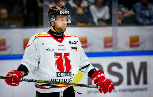 Örebros Aaron Irving