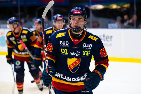 Djurgårdens Alexander Holtz jublar