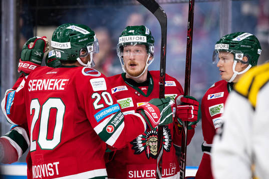 Frölundas Simon Hjalmarsson jublar