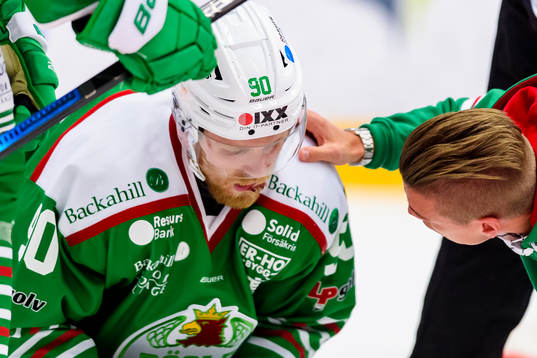 Rögles Ted Brithén blöder