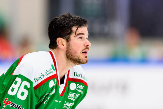 Rögles Eric Gelinas  innan ishockeymatchen i SHL mellan
