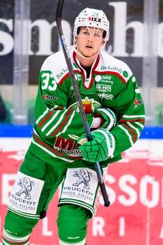 Rögles  Niklas Hansson innan ishockeymatchen i SHL mellan