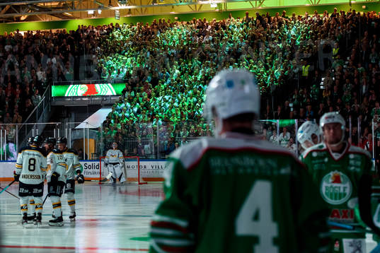 Genrebild på Publiken Innan ishockeymatchen i SHL mellan