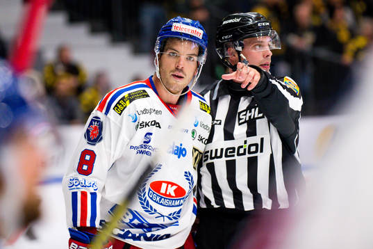 Oskarshamns Simon Després fick matchstraff för headbutting