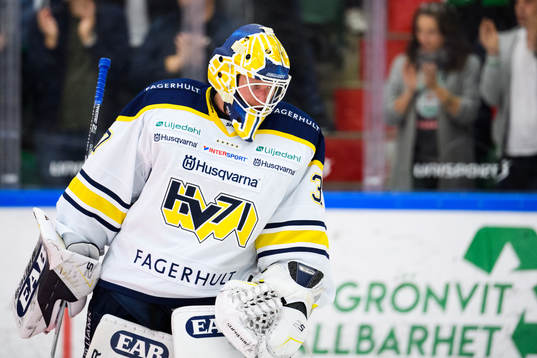 s målvakt Jonas Gunnarsson deppar