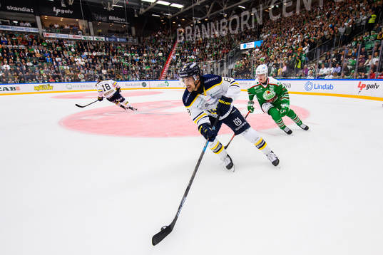 s Nils Andersson och Rögles Adam Edström