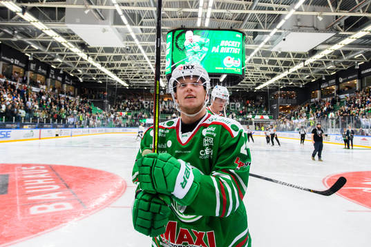 Rögles Kevin Wennström jublar