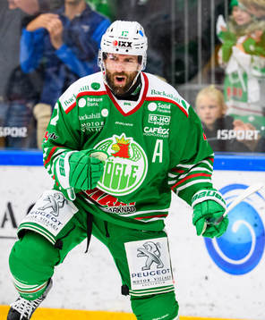 Rögles Taylor Matson jublar