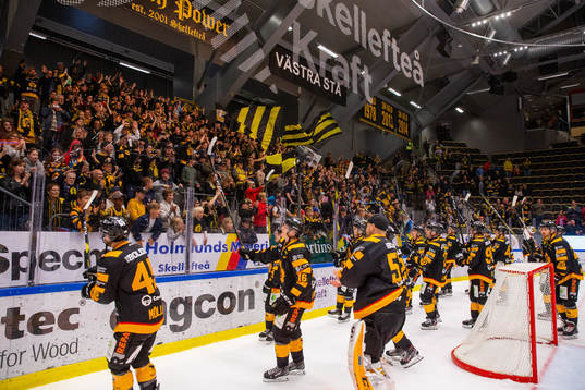 Skellefteås spelare jublar