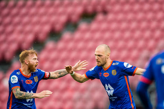 Aron Elis Thrandarson of Aalesund celebrates with Fredrik