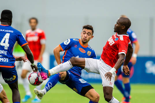 Niklas Fernando Nygaard Castro of Aalesund and Joel Landry