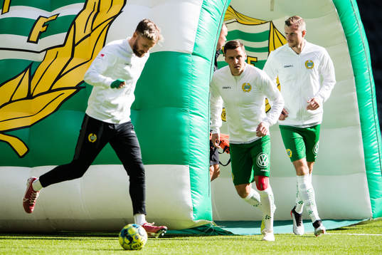 Hammarbys Simon Sandberg, Jeppe Andersen och Richard Magyar