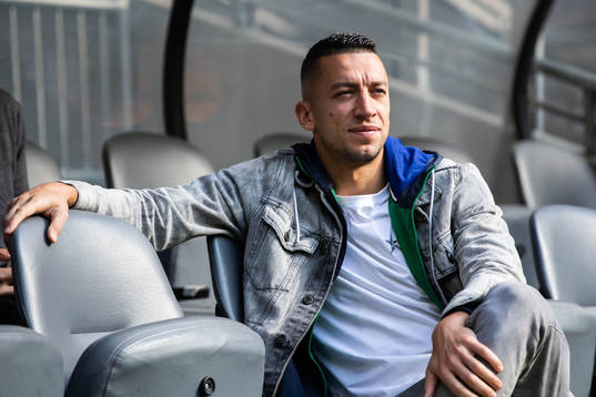 Hammarbys Nikola Djurdjic på läktaren