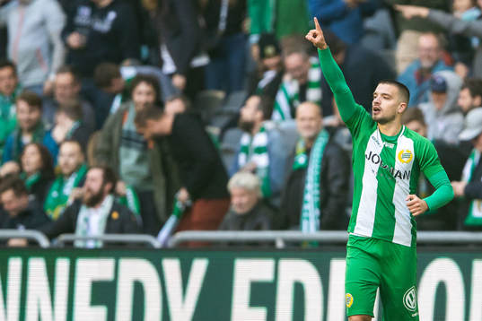Hammarbys Vladimir Rodic jublar