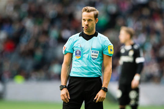 Domare Kristoffer Karlsson