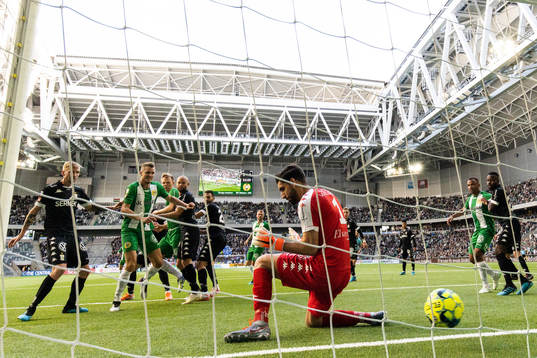 Hammarbys Richard Magyar gör 4-1 bakom IFK Göteborgs