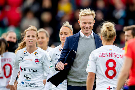 Rosengårds tränare Jonas Eidevall  jublar