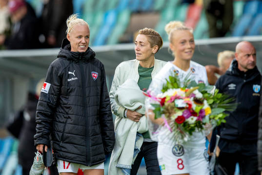 Rosengårds sportchef Therese Sjögran och Caroline Seger