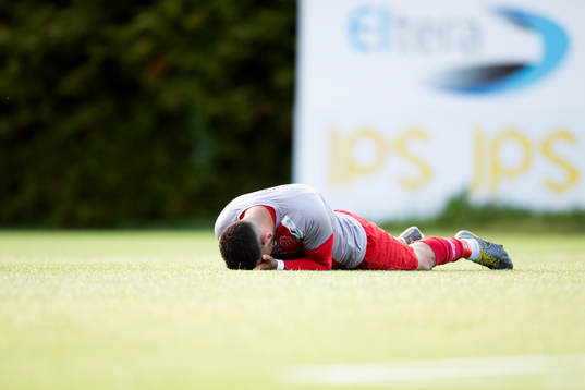 Mahmoud Sami Laham of Strømmen with an injury