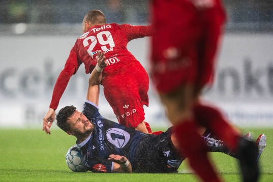 Kristoffer Barmen of Brann and Flamur Kastrati of