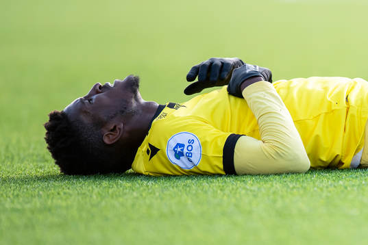 Damion Lowe of Start in pain