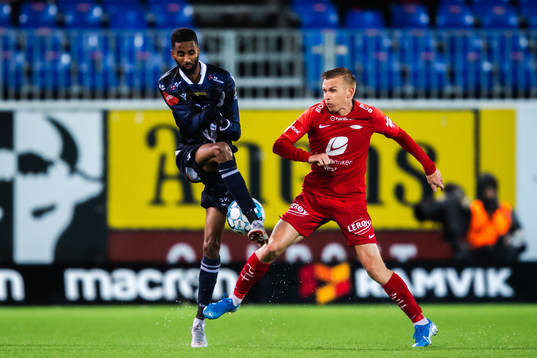 Liridon Kalludra of Kristiansund and Taijo Teniste of Brann