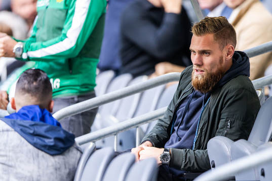 Hammarbys David Fällman på läktaren