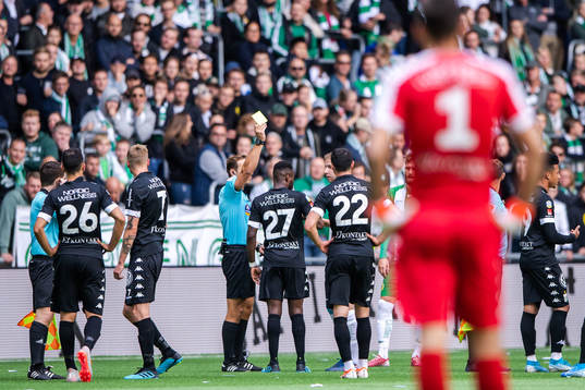 IFK Göteborgs Nzuzi Toko och Hammarbys Darijan Bojanic