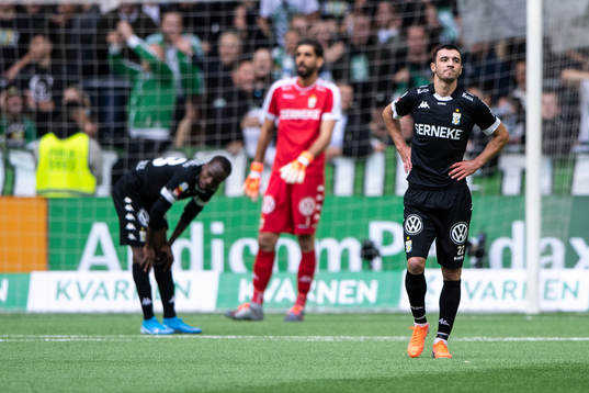 IFK Göteborgs Giorgi Kharaishvili (h) deppar