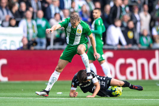 Hammarbys Richard Magyar och IFK Göteborgs Lasse Vibe