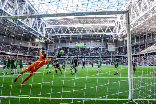 IFK Göteborgs Giorgi Kharaishvili gör 4-2 på Hammarbys