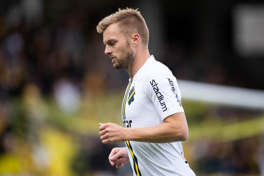 s Sebastian Larsson