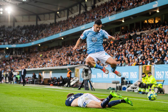 IFK Norrköpings Lars Krogh Gerson och Malmö FFs Behrang