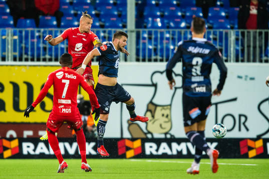 Vito Wormgoor of Brann and Flamur Kastrati of Kristiansund