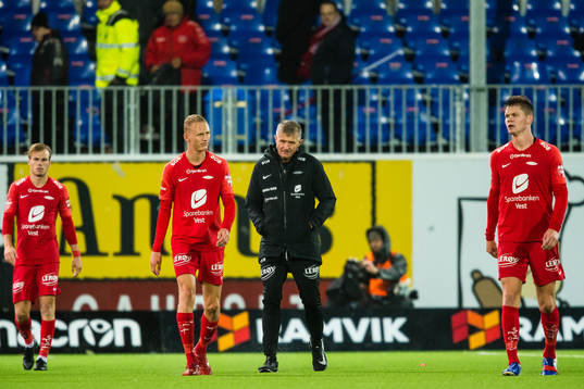 Lars Arne Nilsen, head coach of Brann,  looks dejected