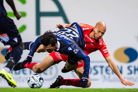 Bent Sørmo of Kristiansund and Ruben Kristiansen of Brann