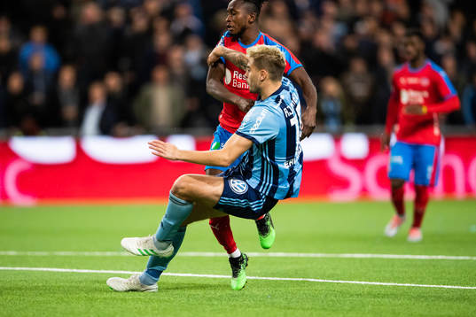 Helsingborgs Mamudu Moro och Djurgårdens Astrit Ajdarevic