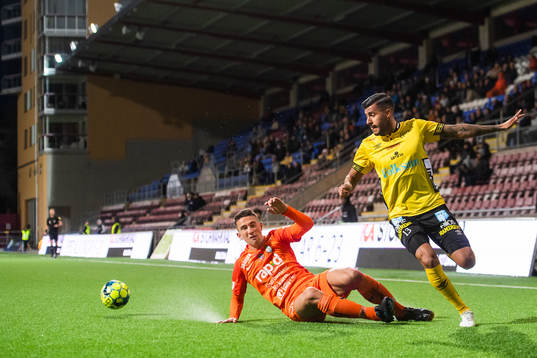 AFC Eskilstunas Adnan Kojic och Elfsborgs Rami Kaib