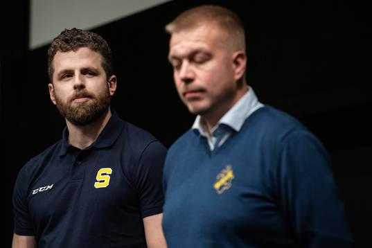 Ulf Lundberg, tränare Södertälje, och Jussi Salo,