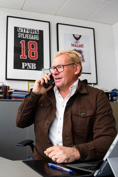 Malmö Redhawks VD och Sportchef Patrik Sylvegård pratar i