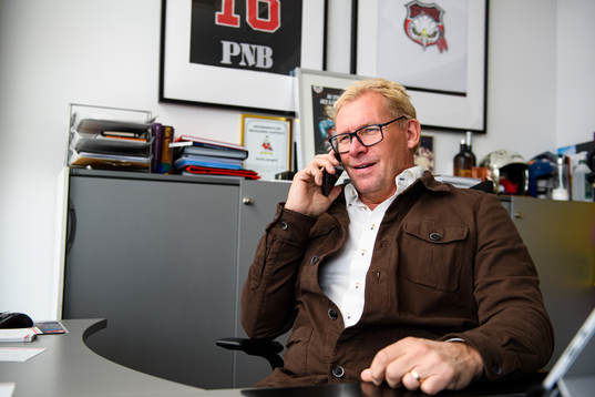 Malmö Redhawks VD och Sportchef Patrik Sylvegård pratar i
