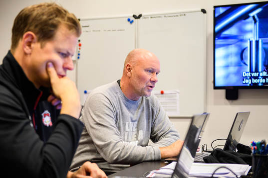 Assisterande tränare Martin Filander och tränare Peter