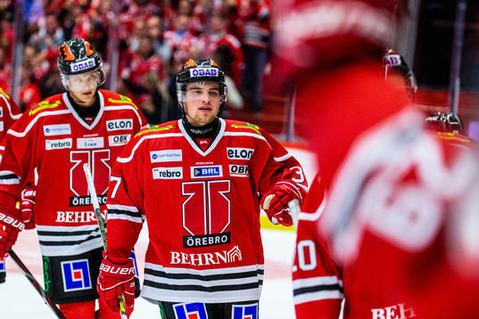 Örebros Glenn Gustafsson jublar