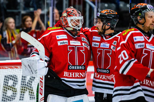 Örebros målvakt Dominik Furch och målvakt Jonas Arntzen