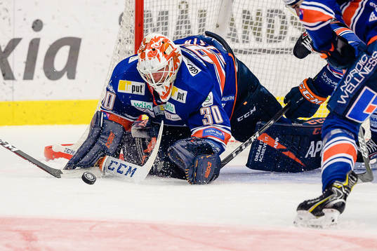 Växjös målvakt Viktor Fasth