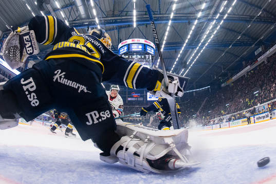 s målvakt Jonas Gunnarsson
