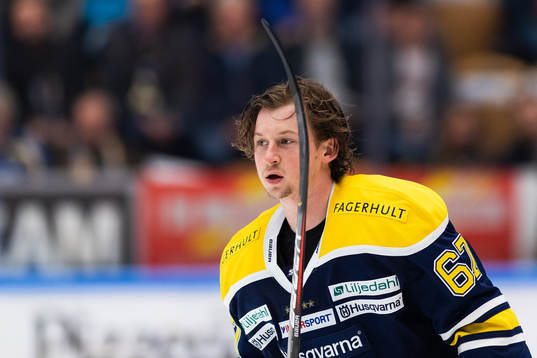 s Christoffer Törngren utan hjälm