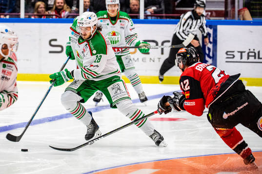 Rögles Dennis Everberg och Malmö Redhawks Lars Bryggman